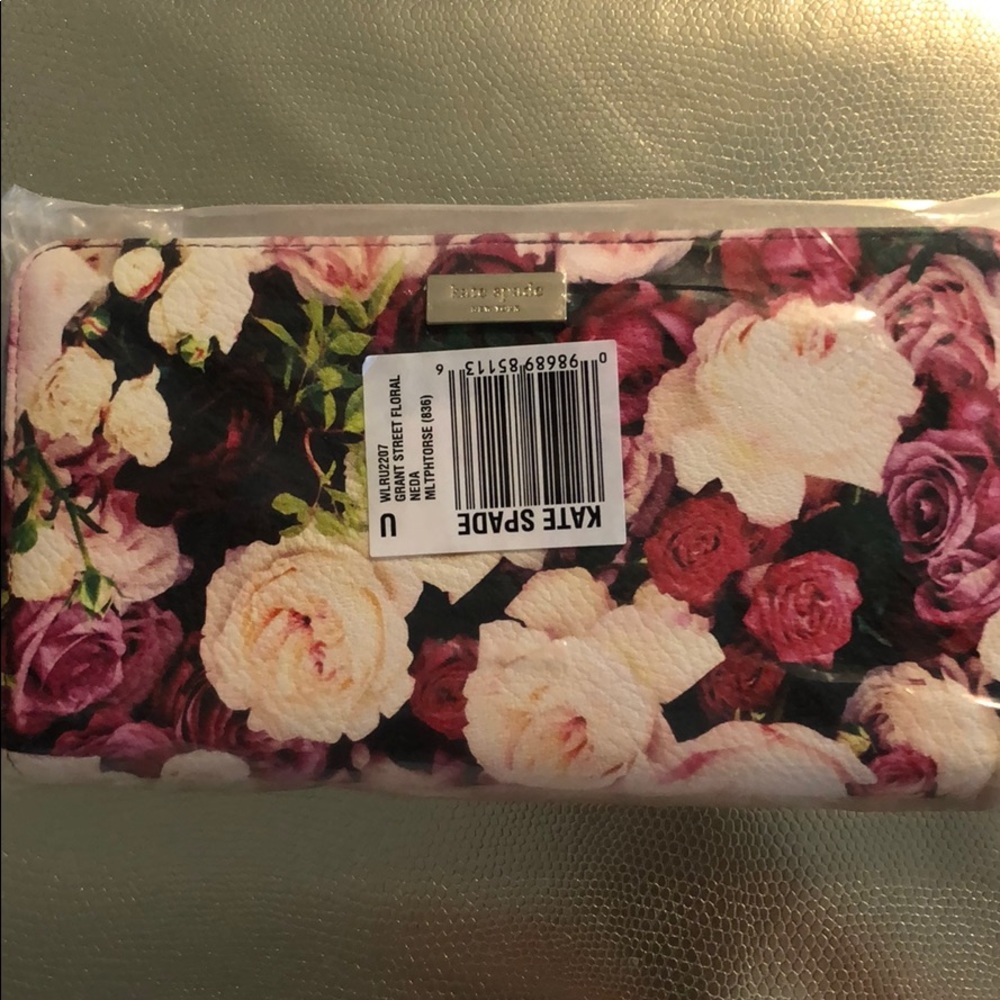 New Kate Spade Grant Street Floral Wallet